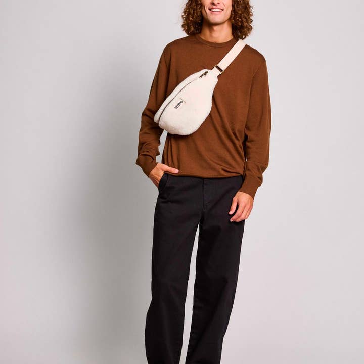 Hindbag - Wholesale Belt Bag - Women's - Olivia Arctic Teddy Fanny Pack1