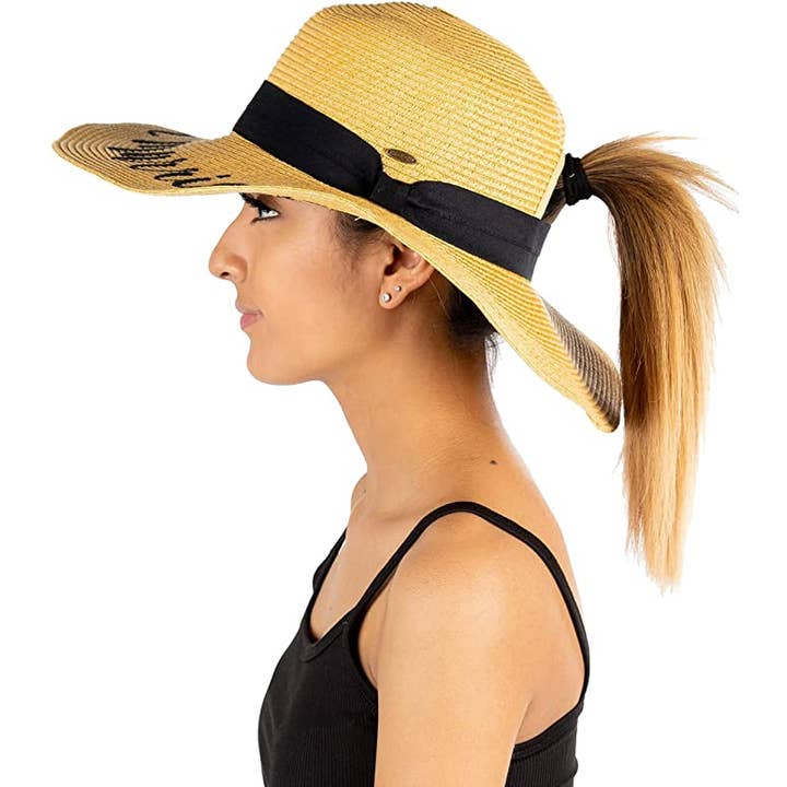 Funky Junque – Großhandel Strohhut – Damen – Messy Bun Sonnenhut — ruhendes Strandgesicht