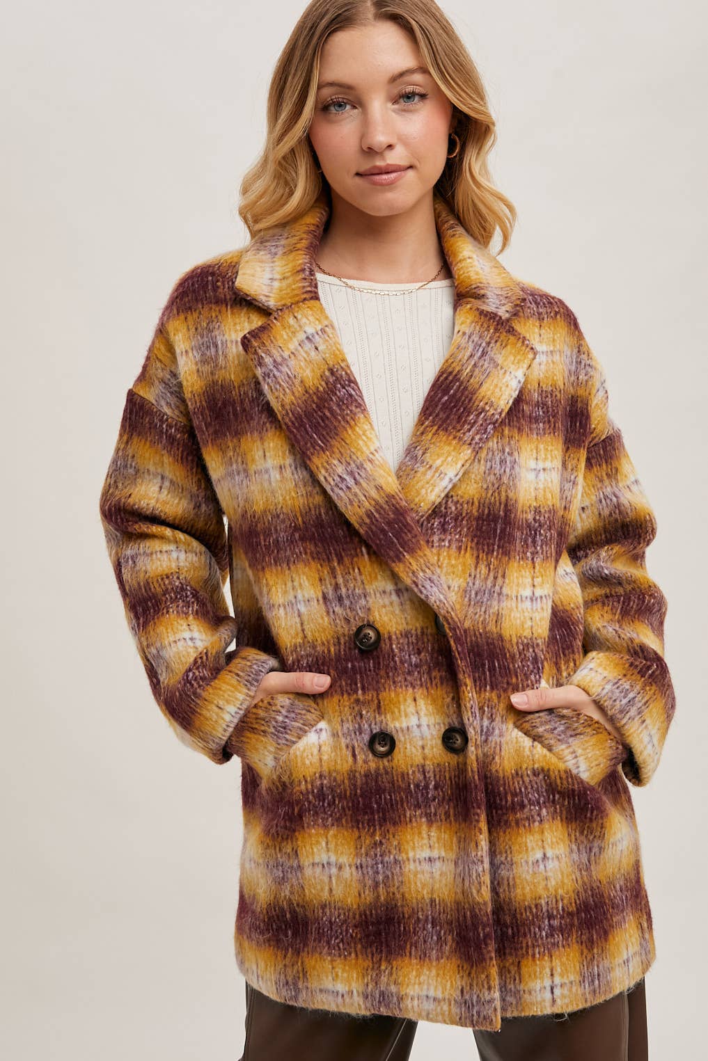 Bluivy - Wholesale Coat - Women's - DOUBLE BREASTED BRUSHED PLAID SHACKET3