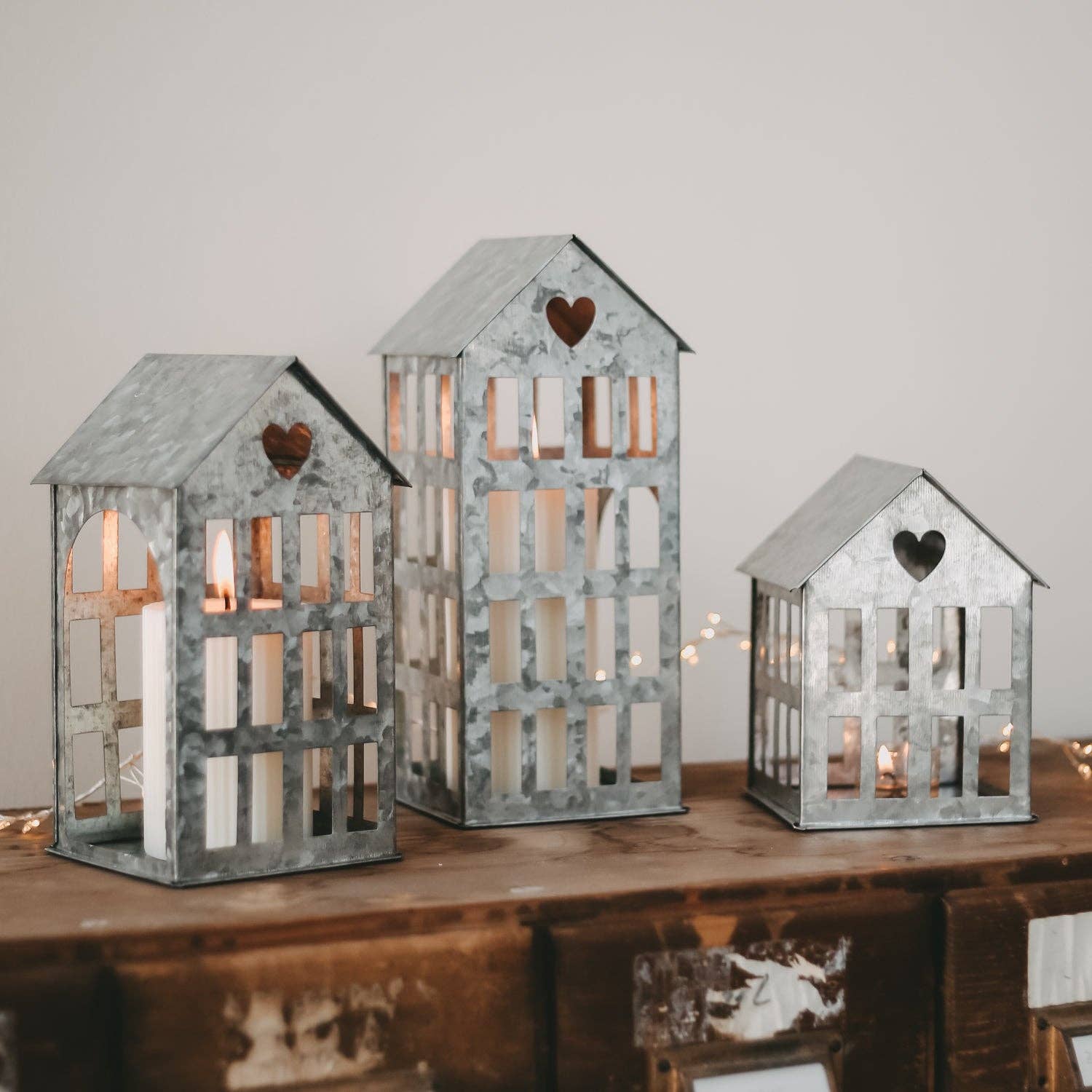 Eulenschnitt - Wholesale Decorative Figurine - Small silver metal house (PU = 4 pcs)4