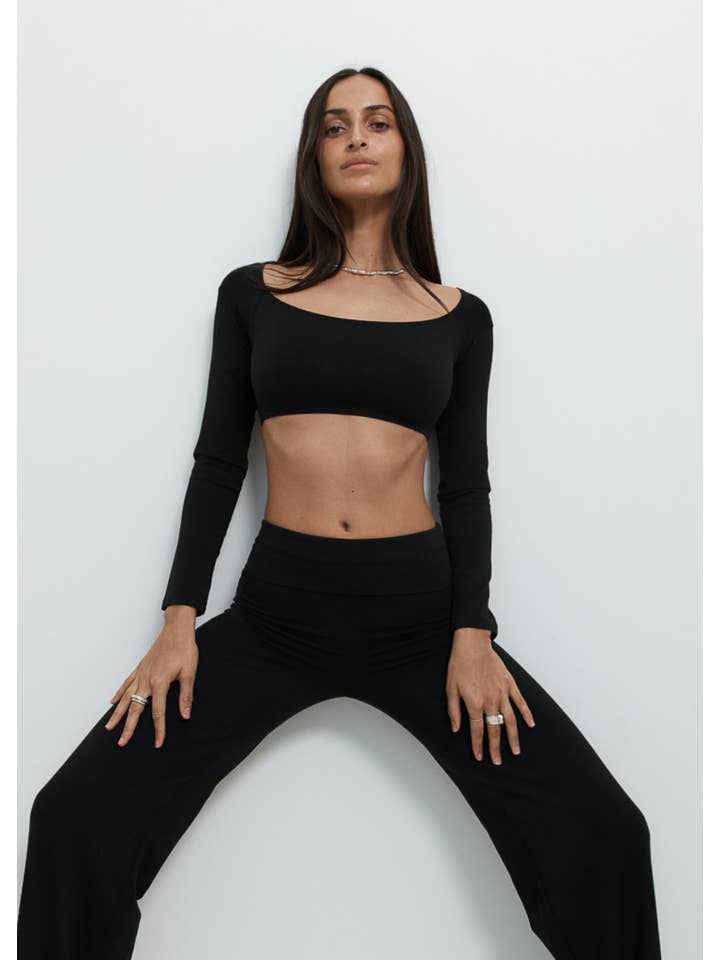 Pinky & Kamal - Wholesale Tank Top - Women's - Long Sleeve Crop - Black - Organic Cotton/Bamboo