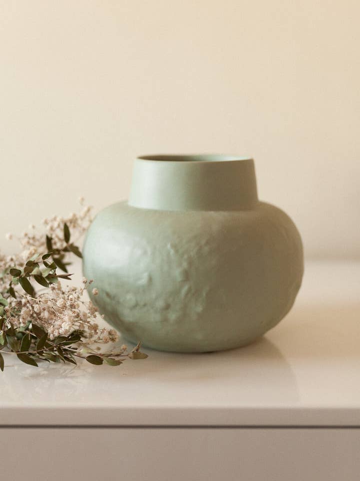 Maria Luísa Ceramic Vase for wholesale by Moum living