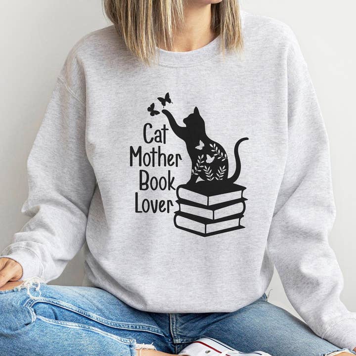 T-shirts Book Lover, D 7 pour la vente par Solana Grace