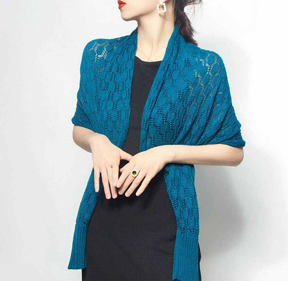 Fennco Styles - Vendita all'ingrosso Cardigan - Donna - Maglione bolero all'uncinetto traforato con maniche lunghe12