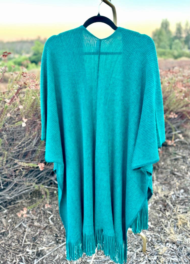 Justin & Taylor – wholesale Kofta - Dam – Harlow cardigan | Kimono-cardigan med fickor och fransad nederkant16