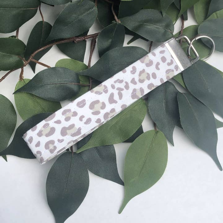 MDStickerShop - Wholesale Keychain - Women's - Light Brown and Cream Leopard Print Fabric Wristlet Keychain