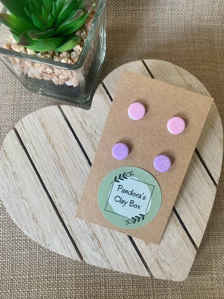 Assorteret (2x runde) stud duo sæt, håndlavet fra polyme for engroshandel hos Pandora’s Clay Box