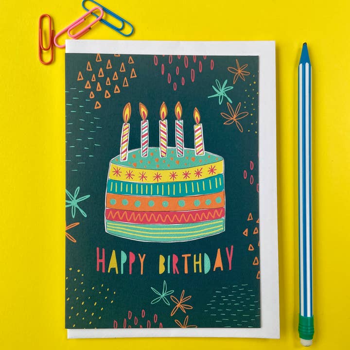 Carte de gâteau joyeux anniversaire pour la vente par Anna Treliving Design