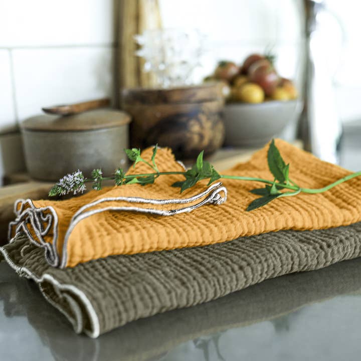 Blackbird Makers - Wholesale Dinner & Cloth Napkin - Petite Cloth