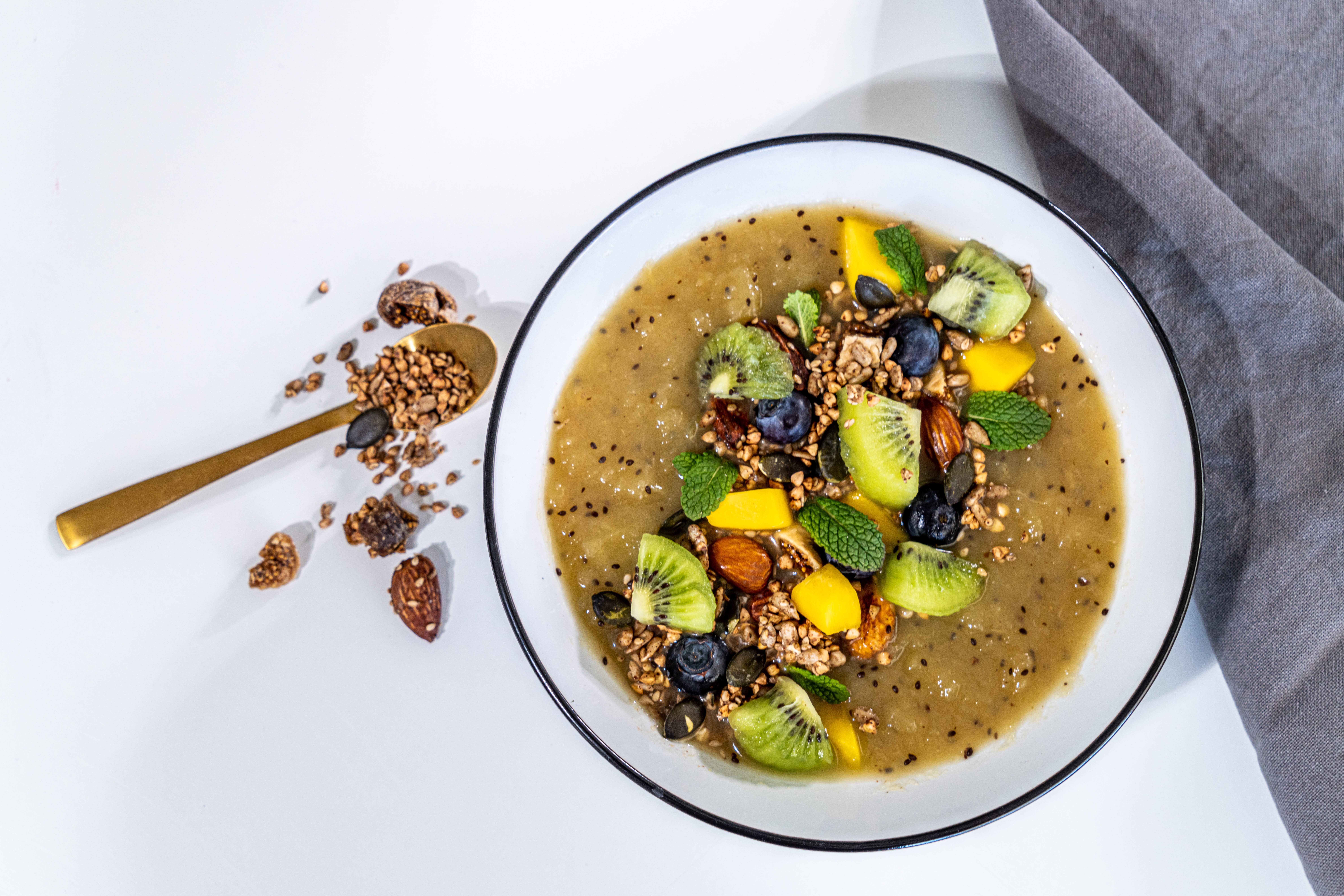 MIAM REPUBLIQUE – Großhandel Granola – BIO-GRANOLA FEIGEN, MANDELN & KERNE 350g - KNUSPER-MÜSLI1