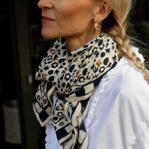 Love Explorers - Wholesale Head Scarf - Women's - Large black/camel pattern scarf