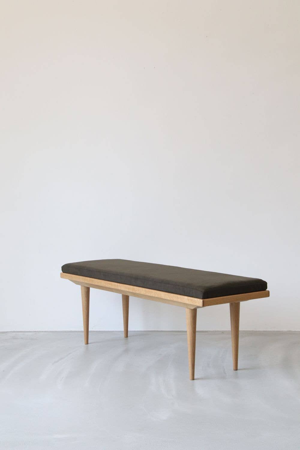 KIVA DESIGN - Wholesale Bench - Benchetta2