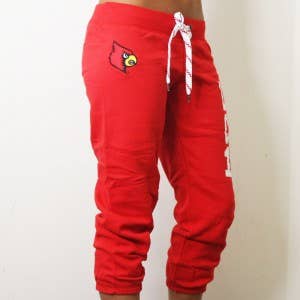 Louisville Cardinals Sweatpants - Stjärnbelagd Capri för wholesale av Turnovers Inc
