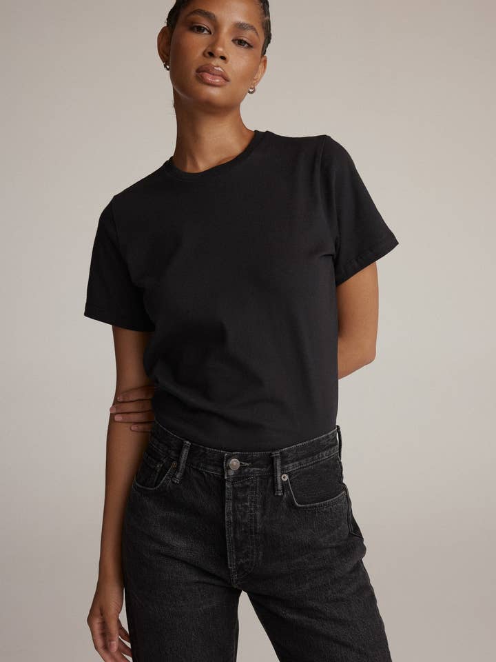 BODY WALKER pour la vente par CLYQUE