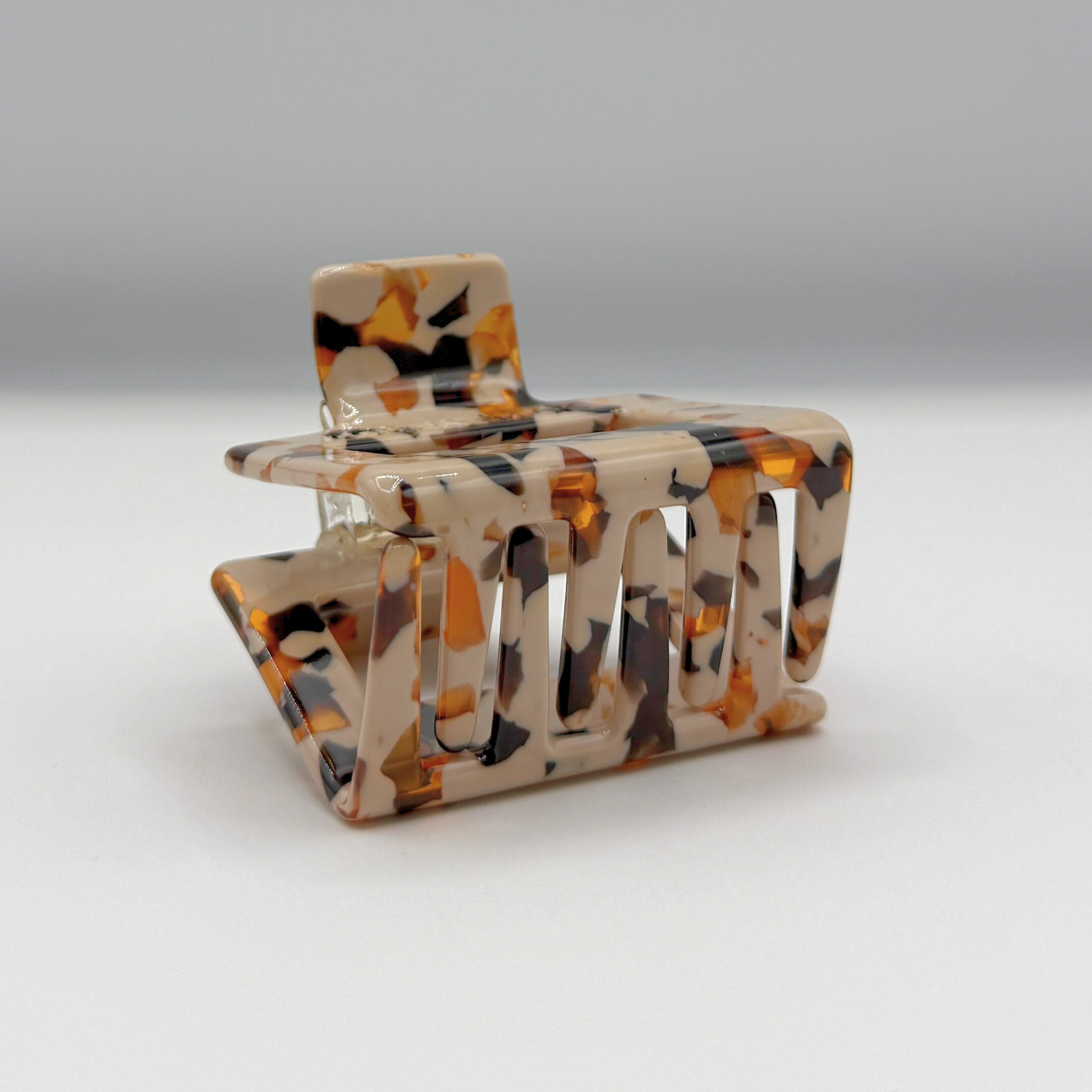 Love Attack - Wholesale Hair Clip - Women's - Raya Cellulose Acetate Hair Claw Clips58