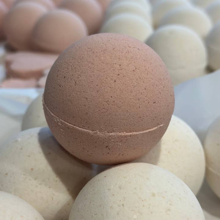 Suzy Spa Essentials - Wholesale Bath Bomb/Fizz - Bath Bomb – 5 oz0