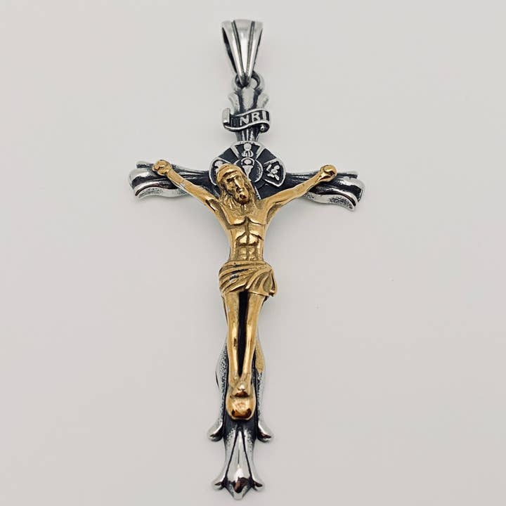 Mio Queena - Wholesale Craft Supplies - Multi Style of Exquisite Stainless Steel Pendant - MJ/MNP22