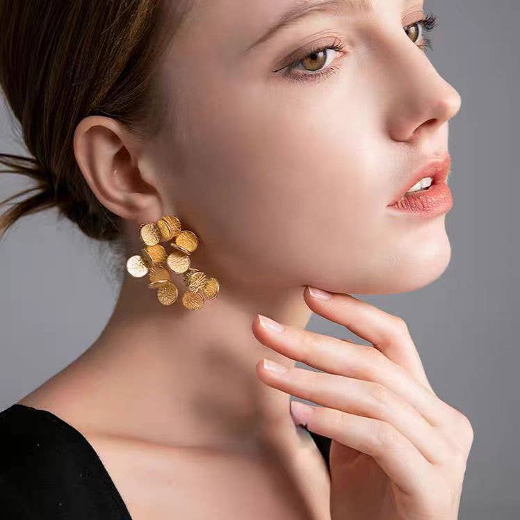 LanLivia – Großhandel Ohrstecker – Elegante Ohrringe mit Blumenstrauß-Design1