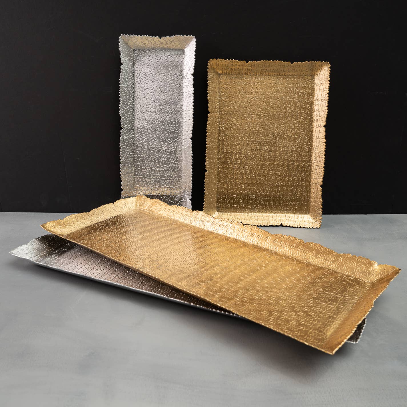 India Handicrafts Inc - Wholesale Serving Tray - Silver Hammered Cutting Tray - Rectangular Shape4