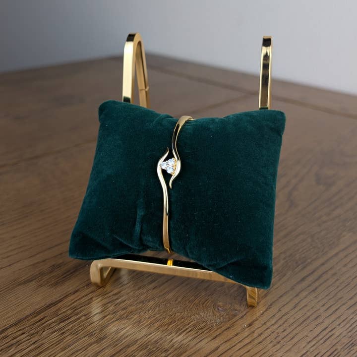 Avalon Bangle for wholesale by Nudie Jewellery Ltd