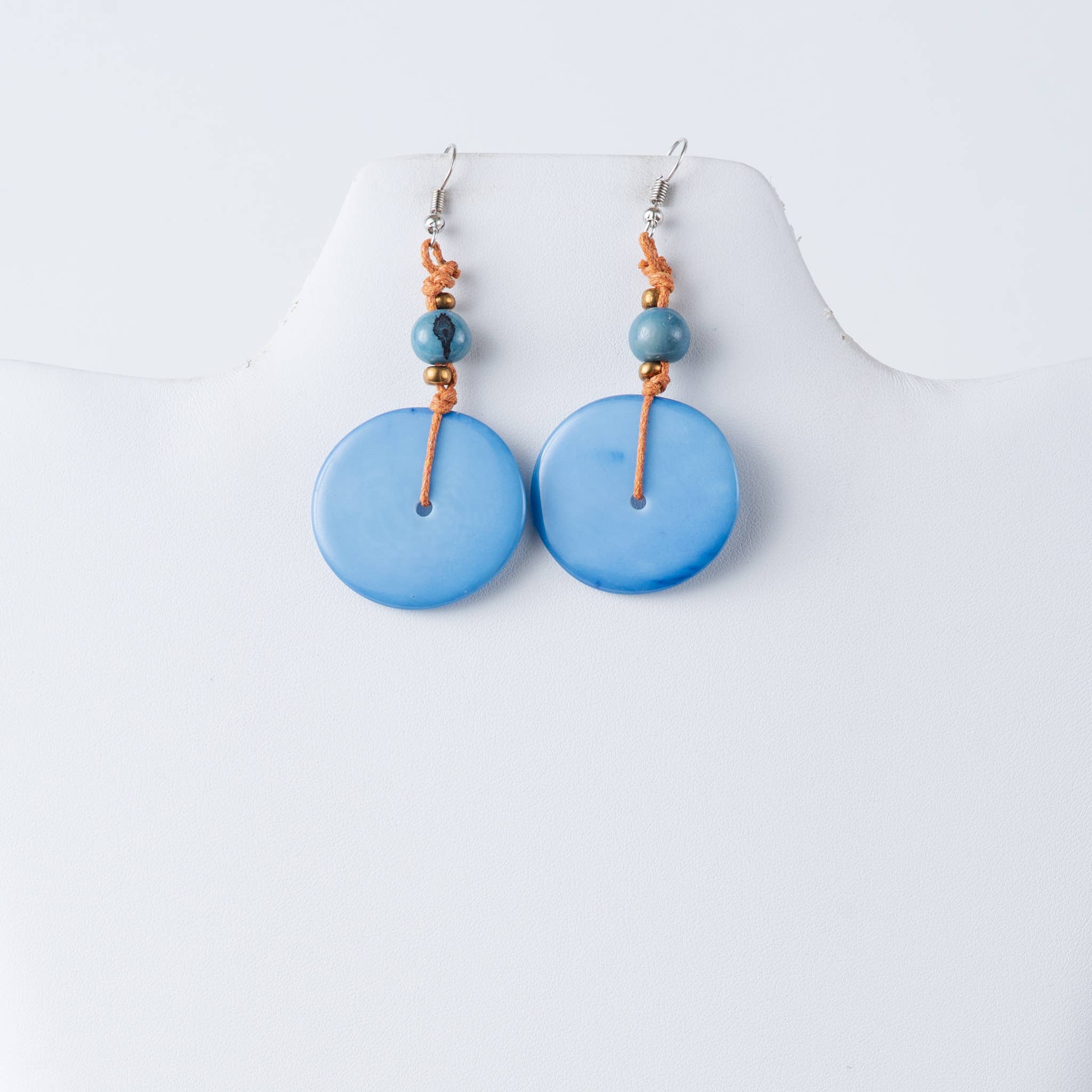 TaguArtsy – wholesale Dangle earrings – Ambar Slice Eco-friendly Earrings4
