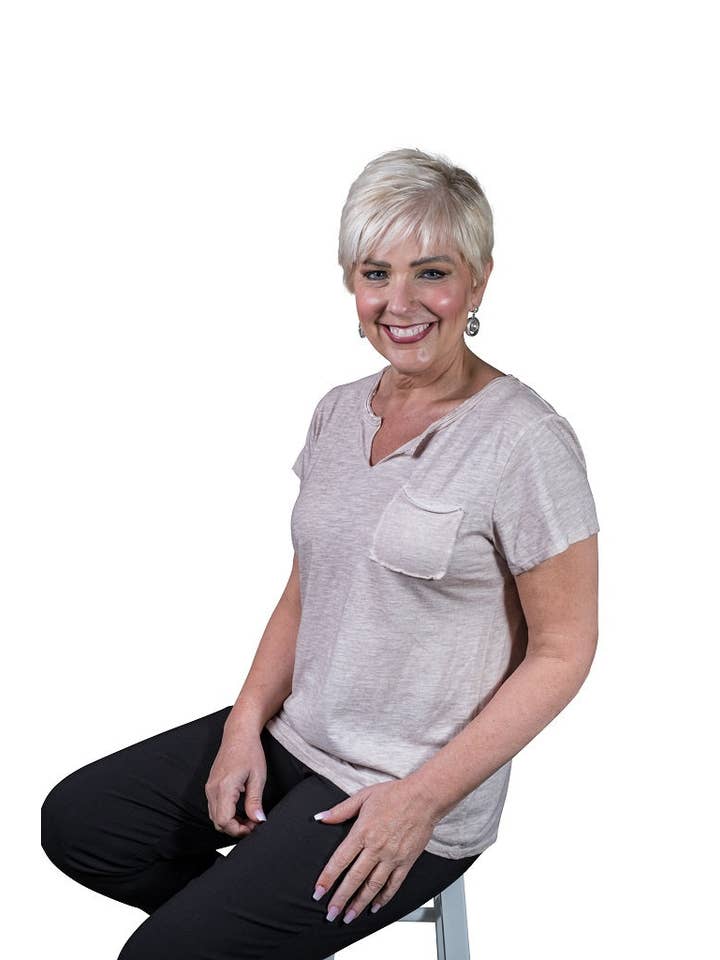 TINA Stephens Italy/Tees By Tina - Wholesale T-Shirt - Women's - Florence V-Neck Frocket Tee (BSS165)12