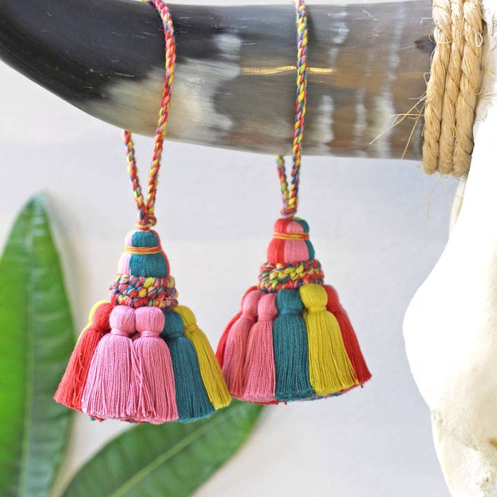 Woman Shops World – wholesale Purse/bag accessory – Women’s – Temple Belle Home Decor Tassels, Purse Charms, Bag Swag, 7"13