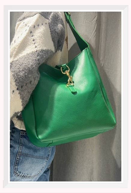 Z et Z - Wholesale Shoulder Bag - Women's - Grained leather shoulder bag1