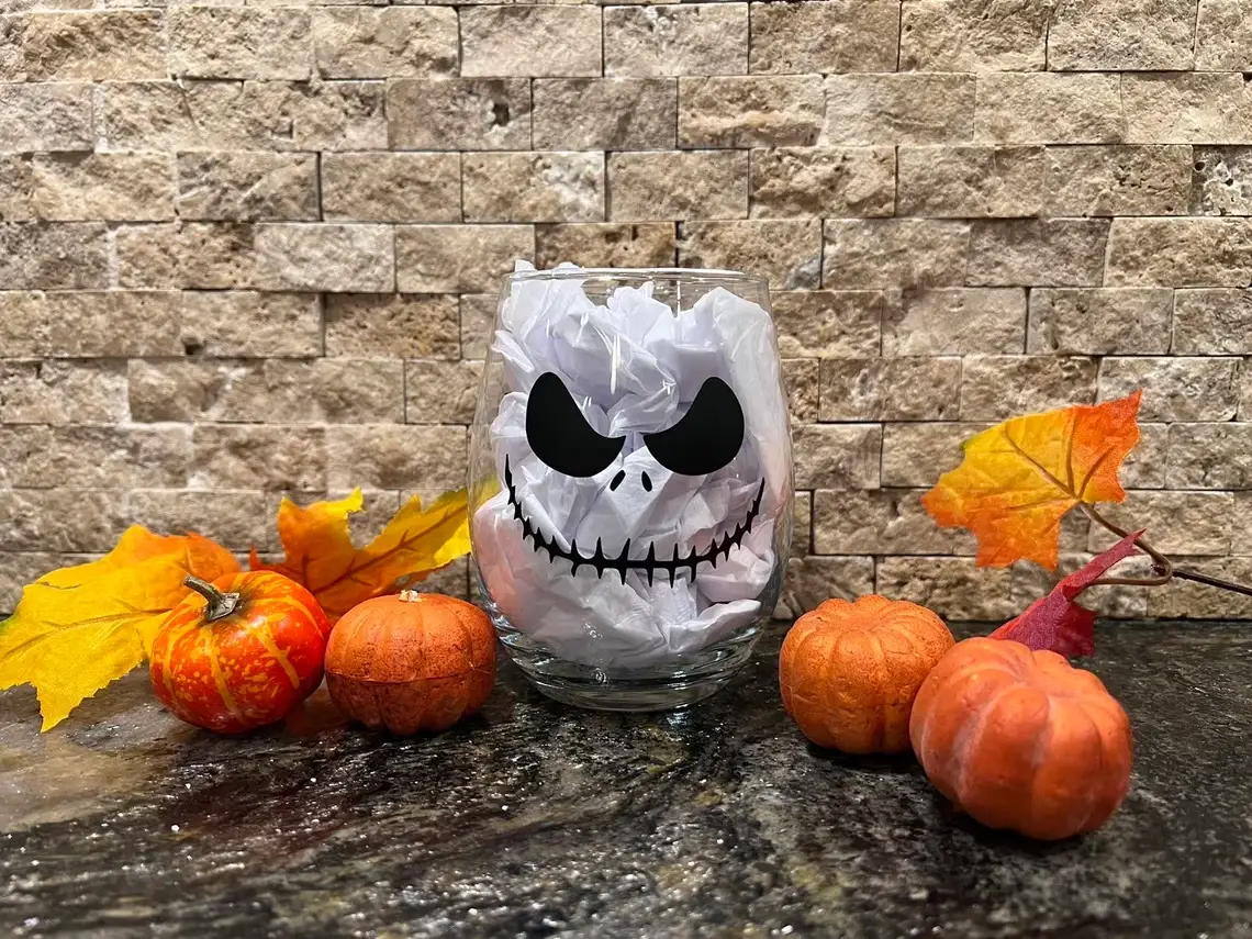 Kelli's Creations - Wholesale Insulated mug/tumbler - Nightmare Before Wine Glass1
