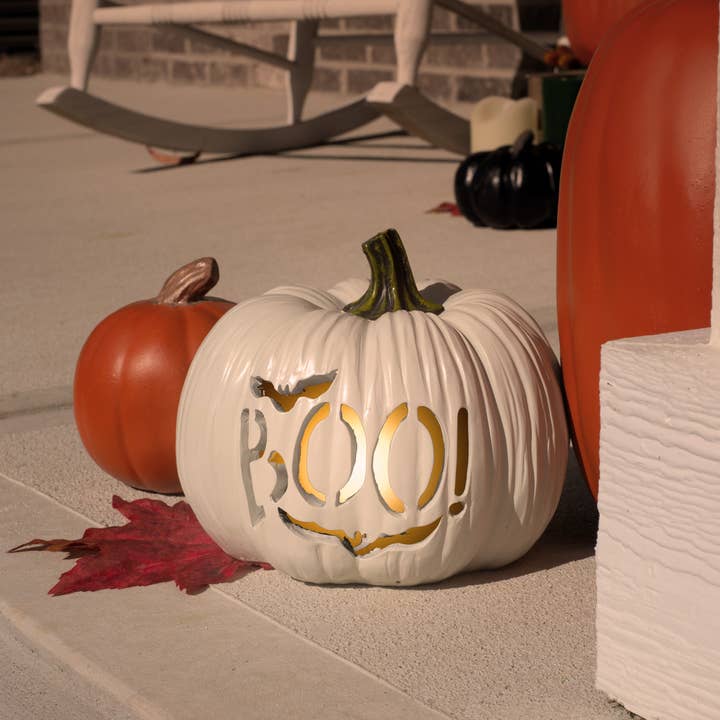 EAST AVENUE - Wholesale Outdoor Ornament/Decor - BOO-RESIN LED BOO! PUMPKIN