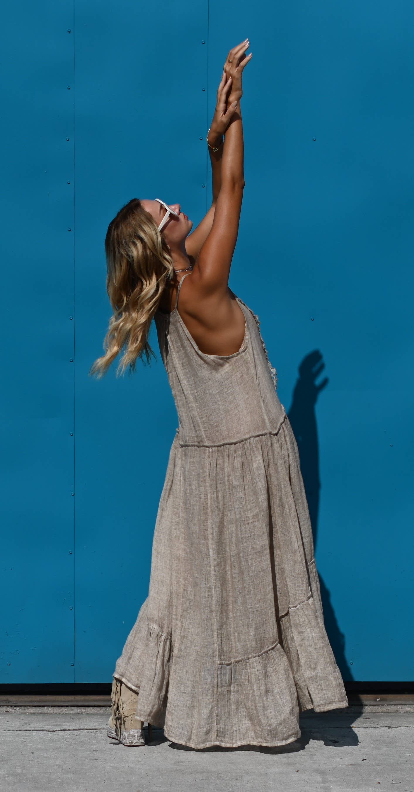 Muche & Muchette – wholesale Klänning - Dam – Daisy linneklänning utan ärmar i maxilängd5