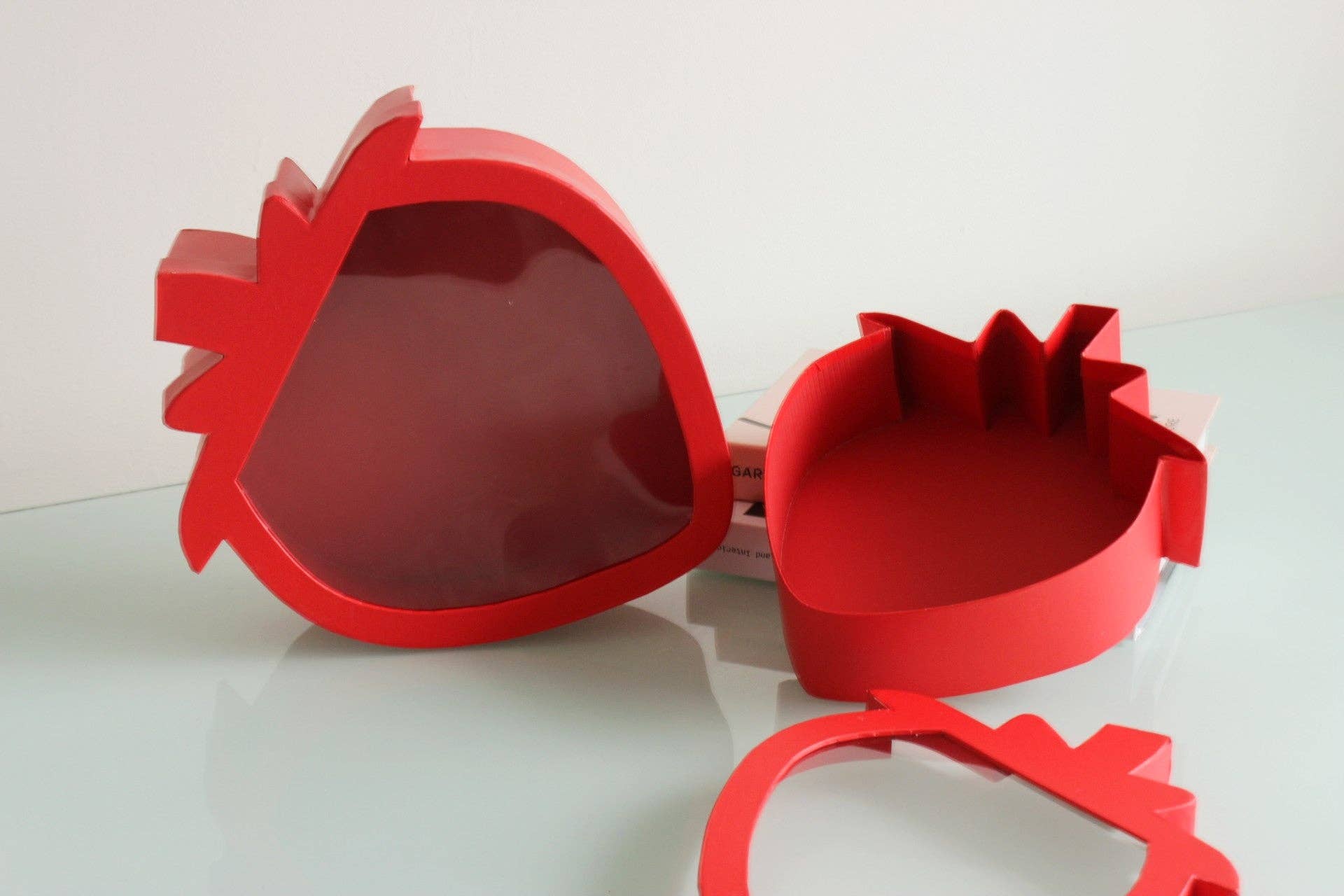 Elegant Design Supply - Wholesale Gift Box - Strawberry Shaped Gift Box24