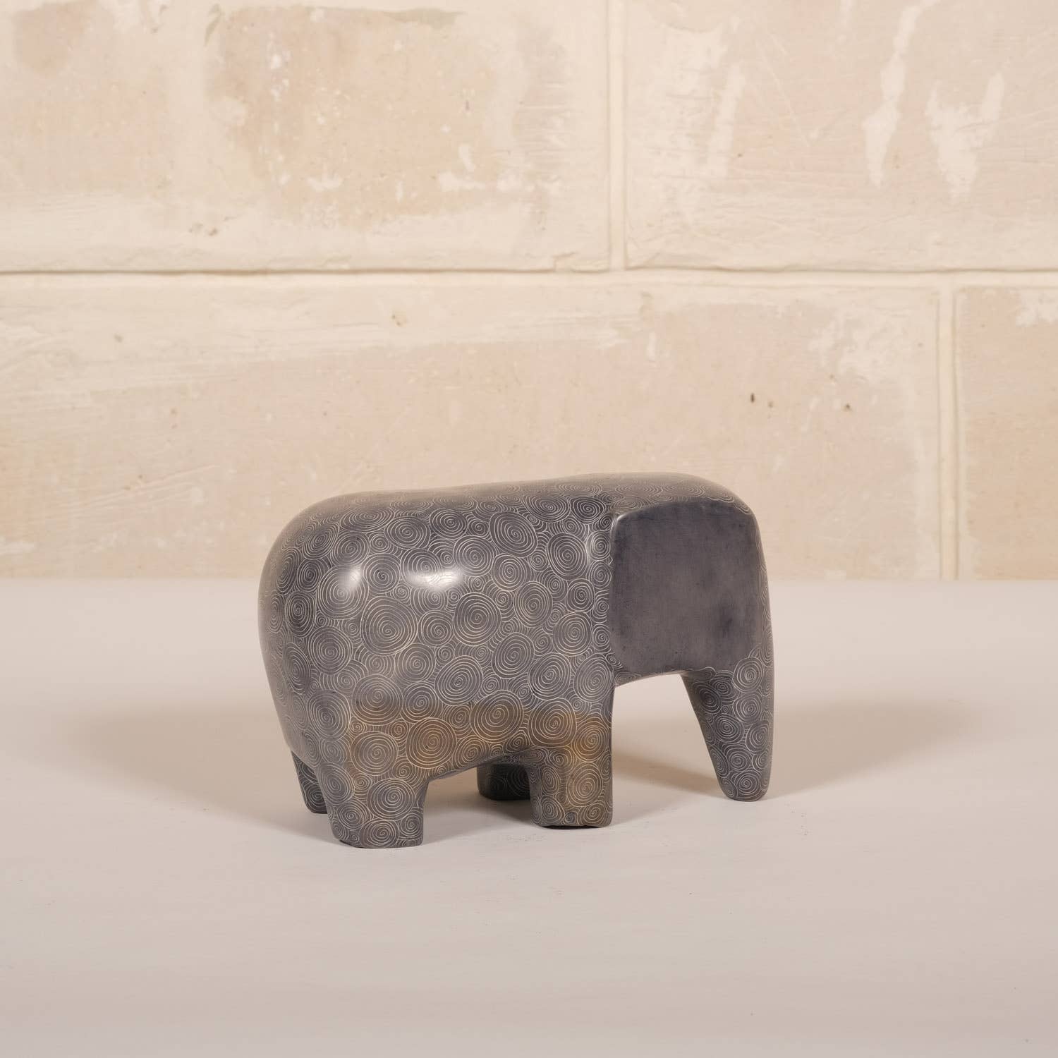 AS'ART a sense of crafts – Engroshandel Pyntefigur – Elefant håndlavet i Kenya af Kisii-sten4
