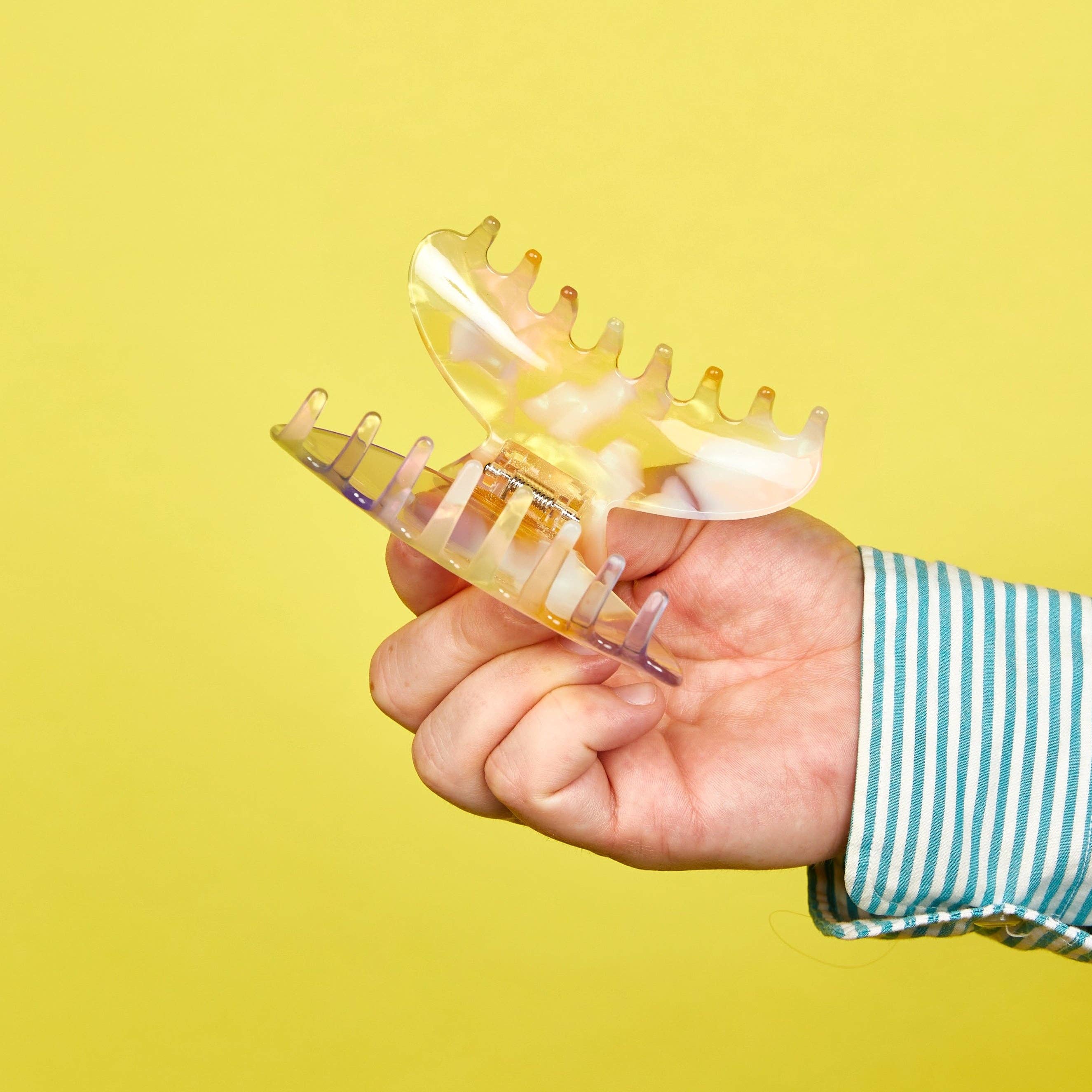 CHUNKS - Wholesale Hair Clip - Women's - Baby Dolly Claw in Moonlight2