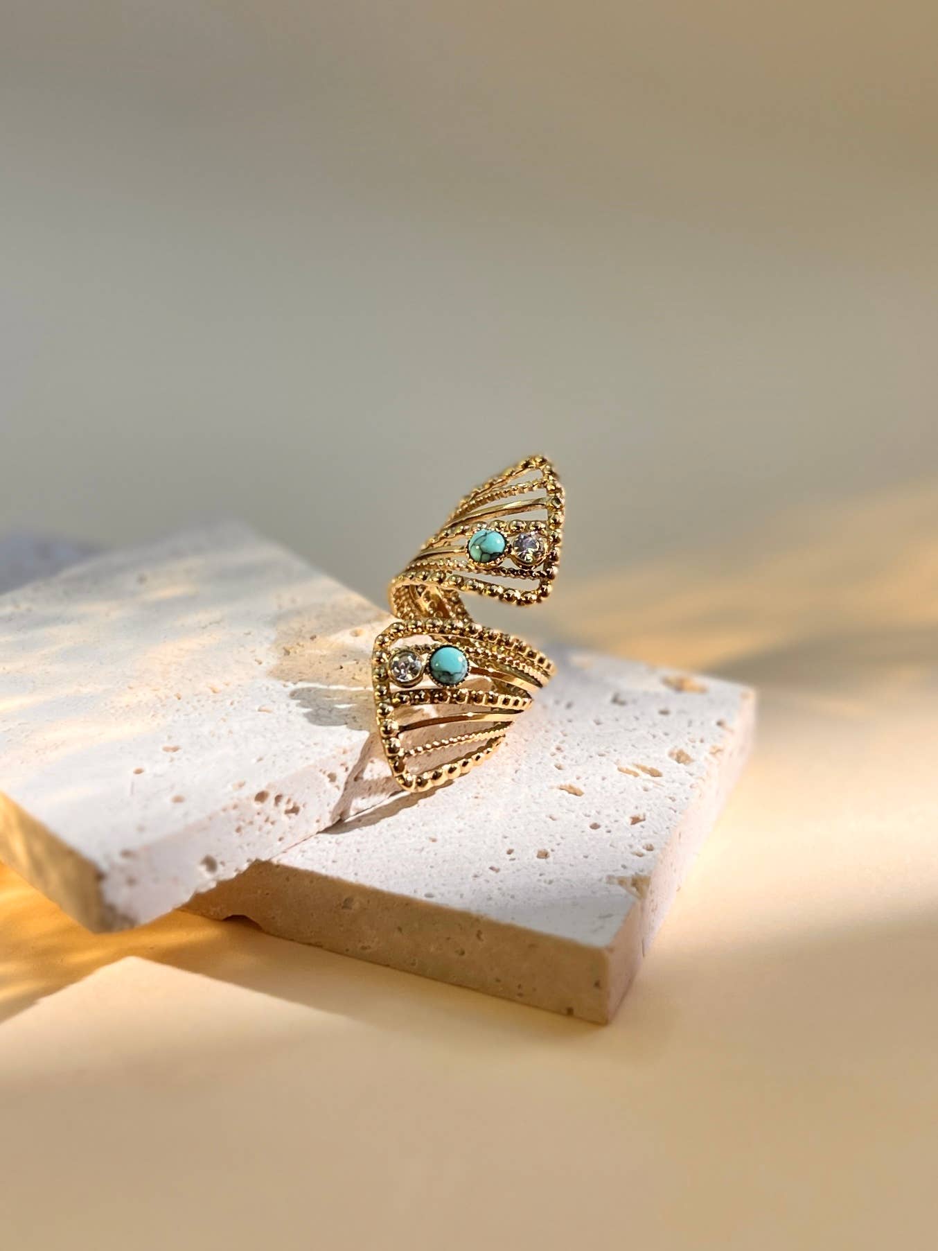 COSMOS – Großhandel Cocktail-/Statement-Ring – Verstellbarer Edelstahlring mit gedrehtem Design3