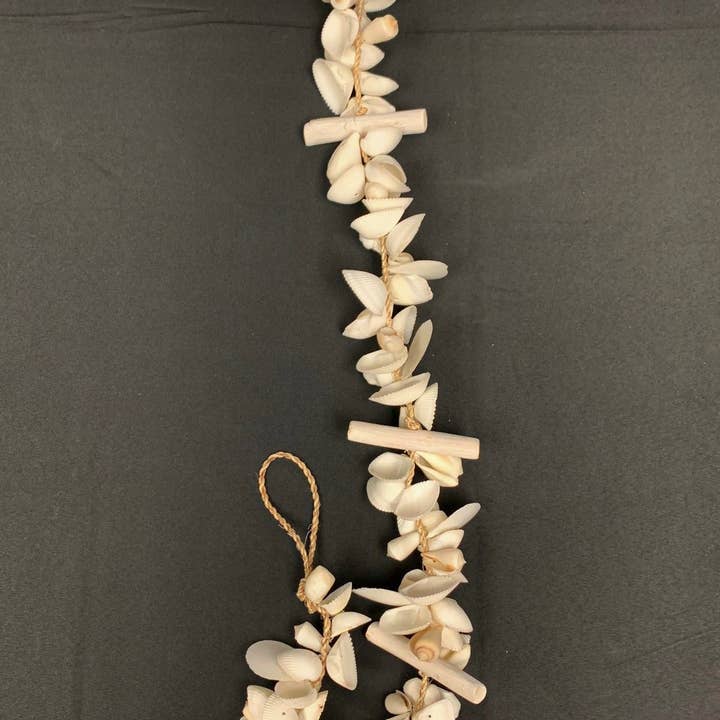 WHITE MIX GARLAND -ON SALE (ALREADY DISCOUNTED) for wholesale by Darlene's Shells