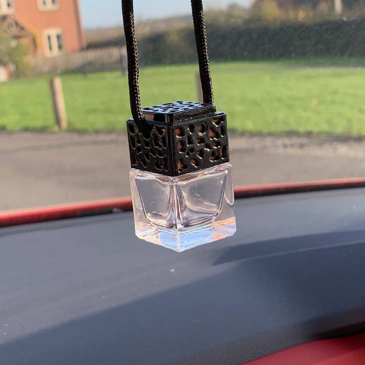 Langley Candles - Vente Désodorisant pour voiture – unisexe - Diffuseur de parfum voiture (lot de 4) - Cerise noire4