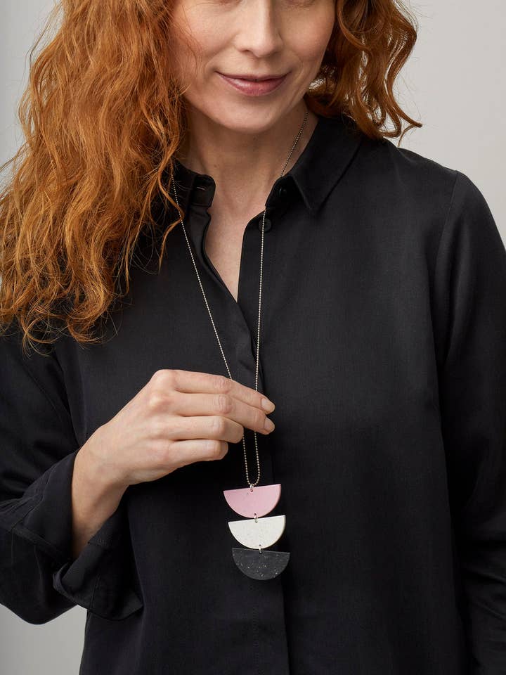 BEANS PENDANT No.3, Cherry/Snow/Granit for wholesale by Papu