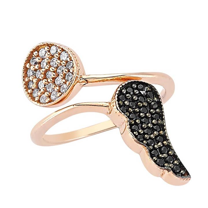 Dainty Wickelring mit Kreis und Engelsflügel mit Kristallen für den Großhandel von Amorium