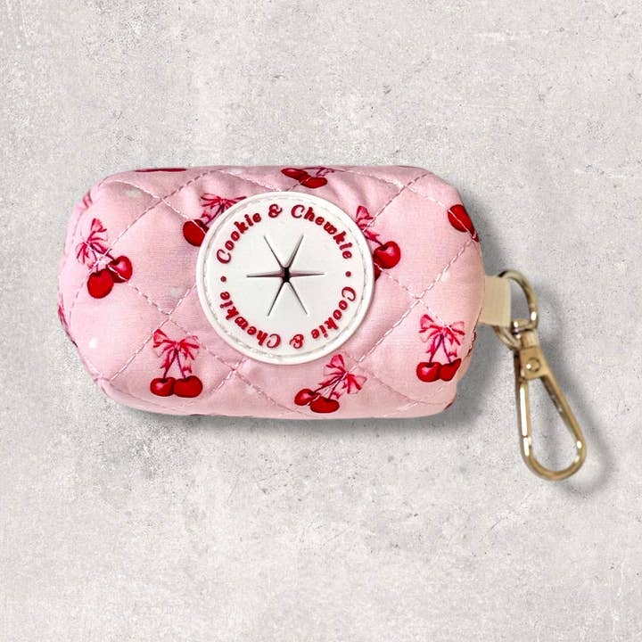 Porte-Sac à Crottes – 'Chérie Amour' pour la vente par Cookie and Chewkie