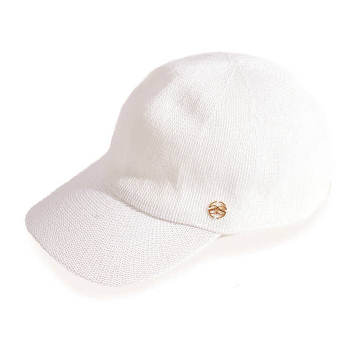 Casquette Jade En Blanc pour la vente par Seaspray Swimwear