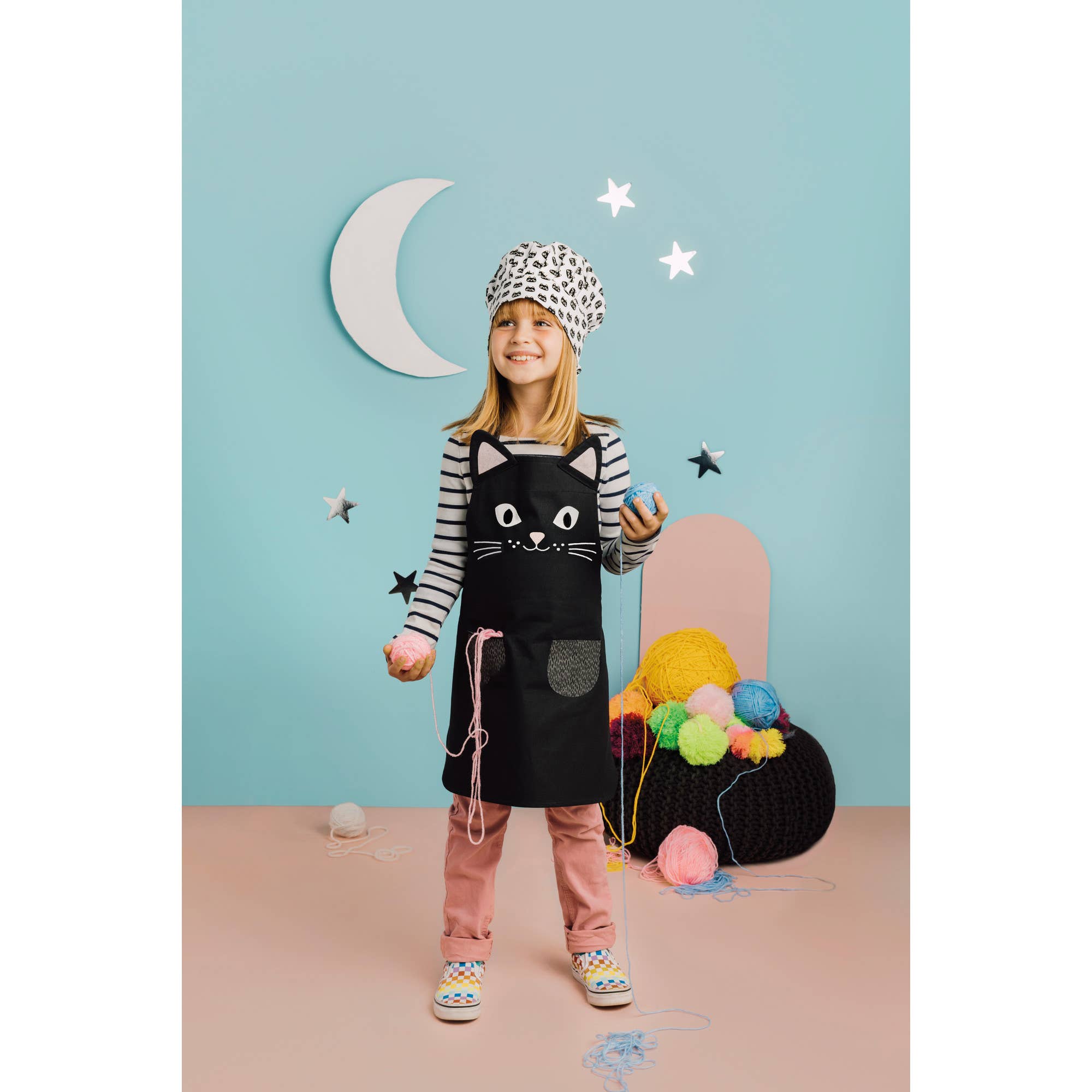 Danica Brands – wholesale Apron – Kids – Cat Daydream Kids Apron and Hat Set1