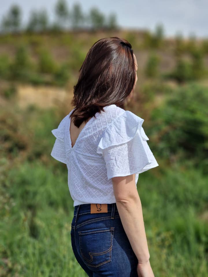 CBYOU - Wholesale Blouse - Dames - Damestop in Engels borduurwerk2