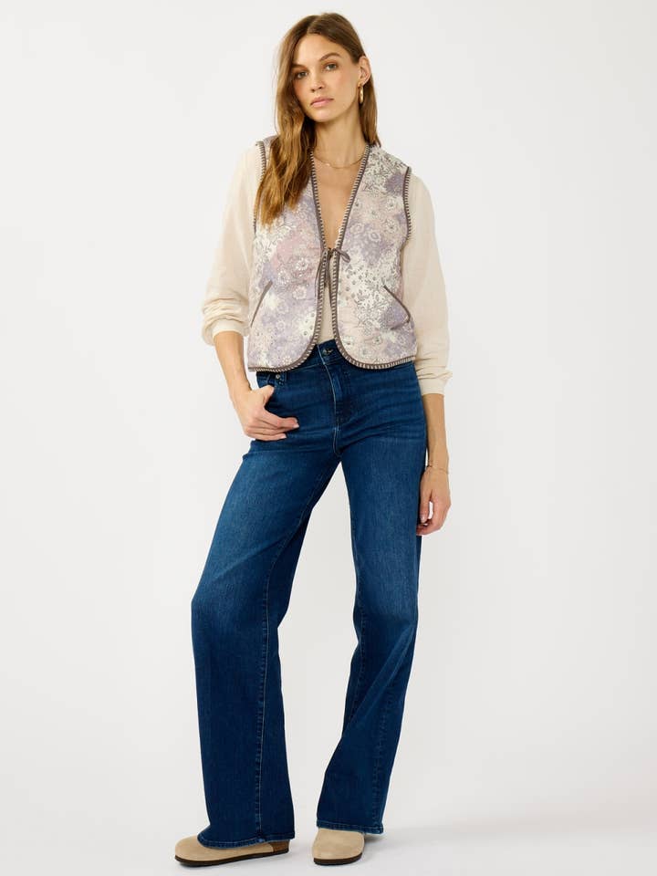 Floral Printed Sherpa Vest with Pockets for wholesale by Lovestitch