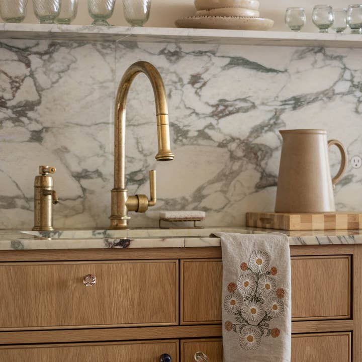 Coral & Tusk – wholesale Tea towel – Daisy Bouquet Tea Towel5