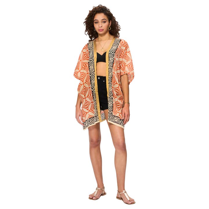 Mid-lange zomerkimono met korte, wijde mouwen voor wholesale door La Mano Boho