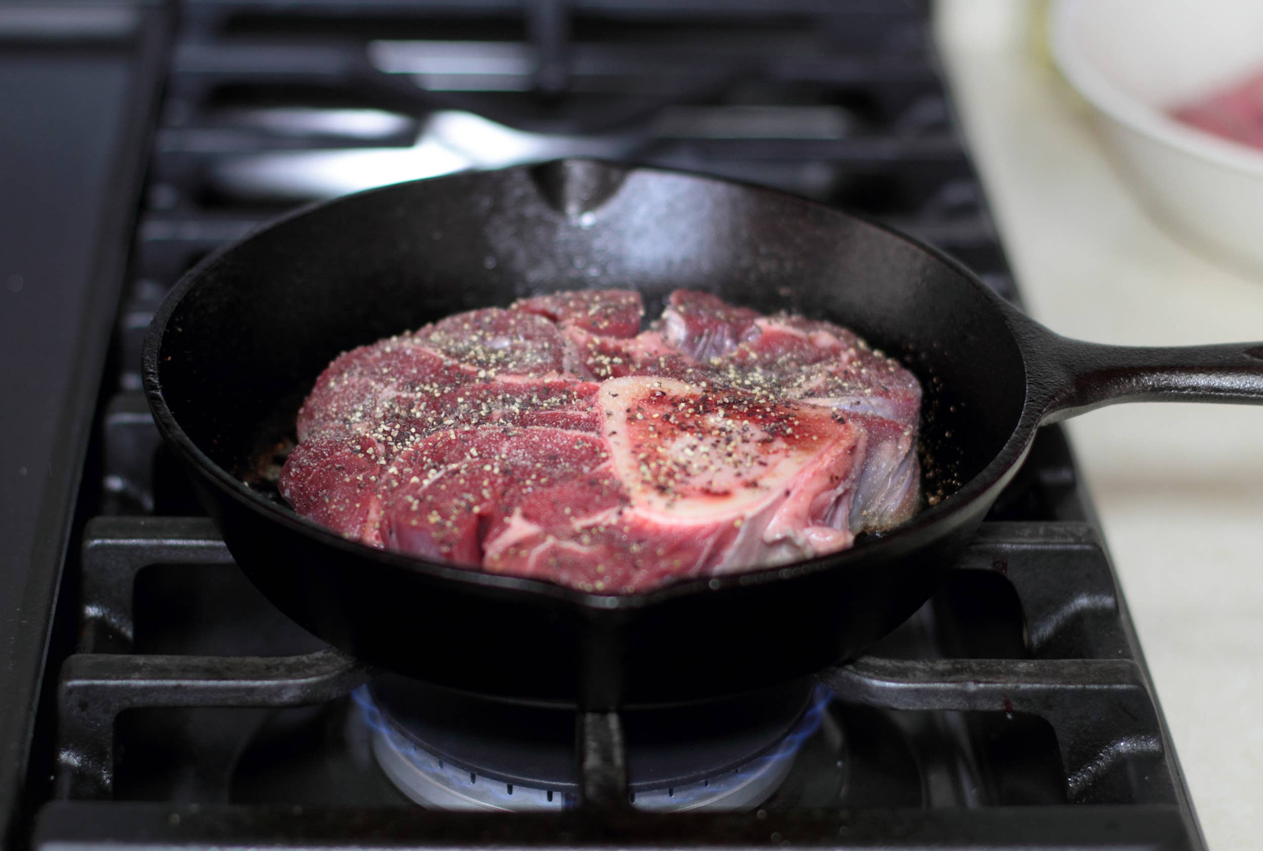 Crucible Cookware – Großhandel Gusseisenpfanne – Bratpfannen-Set aus Gusseisen (20 cm, fertig eingebrannt)9