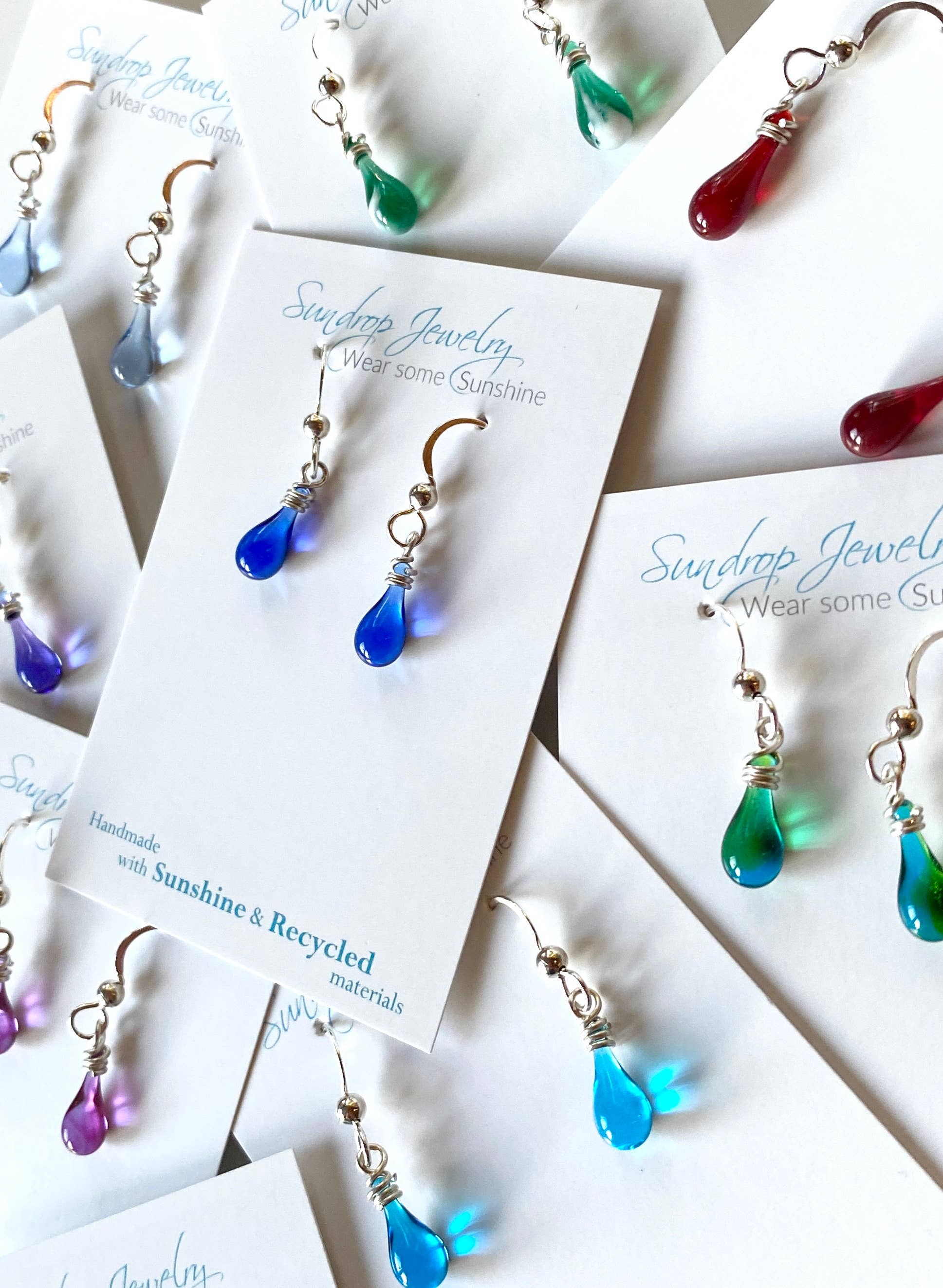 Sundrop Jewelry – Großhandel Ohrhänger – Ohrringe Demi Glass in Tropfenform24