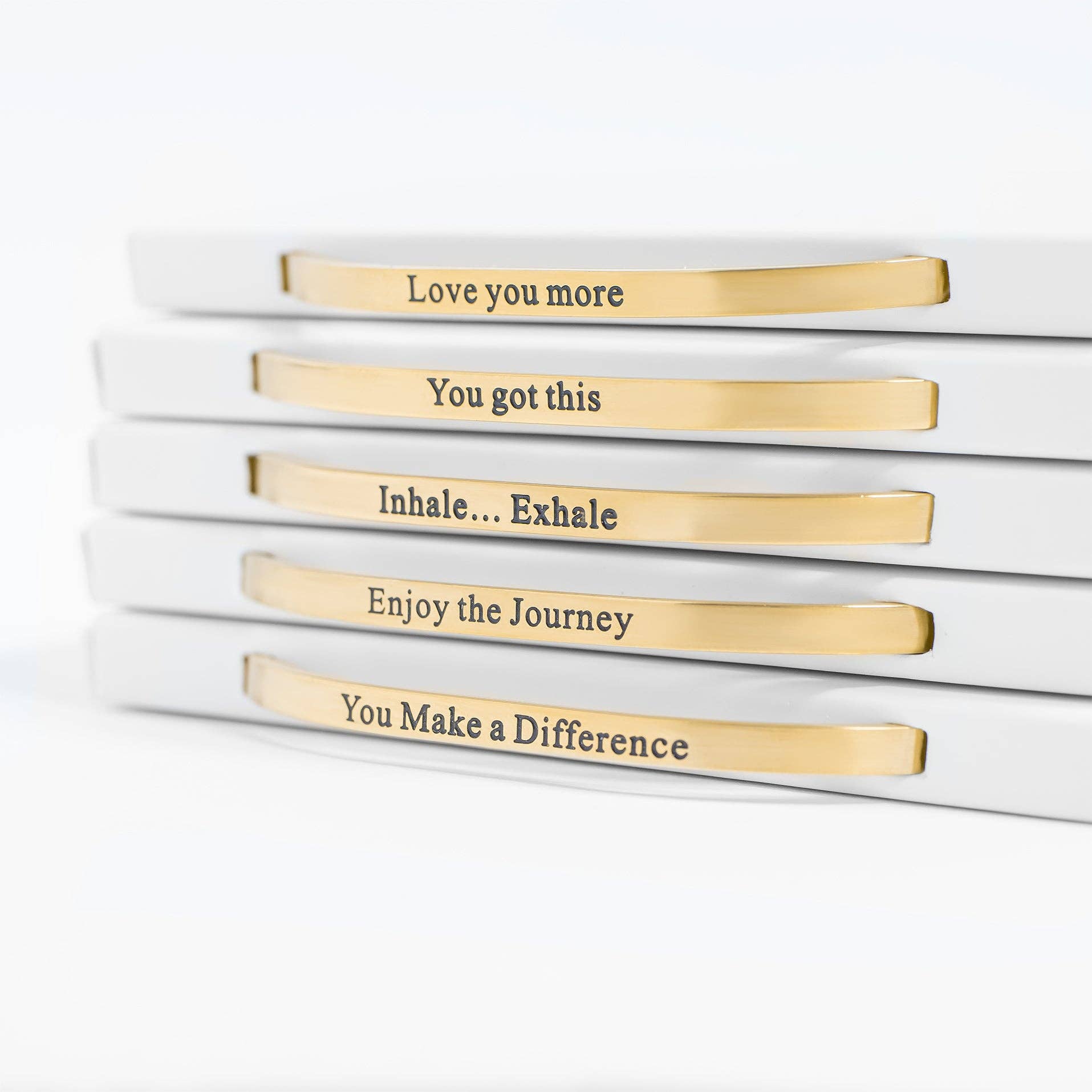 WJW - Vendita all'ingrosso Bracciale a polsino - Bracciale rigido inciso "You Got This" in PVD oro 18K5