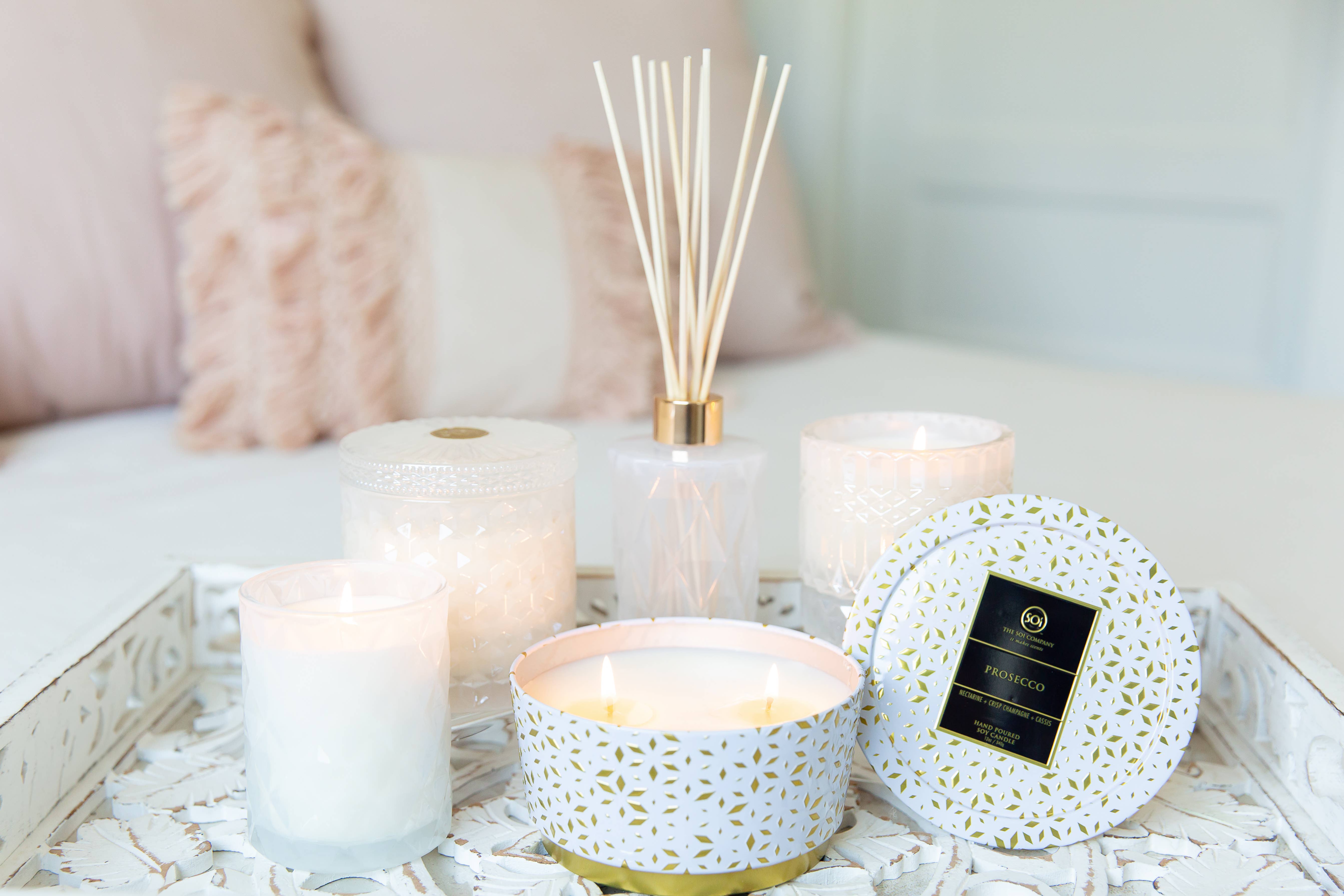 The SOi Company - Wholesale Jar/Filled Candle - Prosecco 8oz Petite Shimmer Candle 1